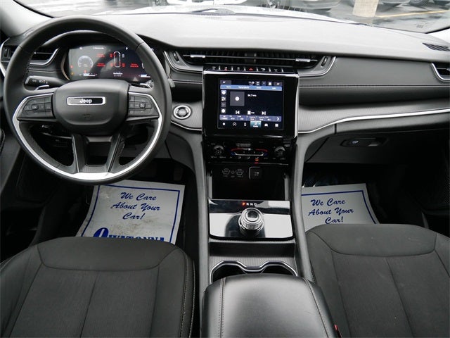 2023 Jeep Grand Cherokee L Laredo