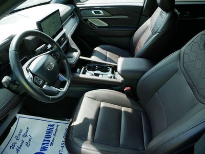 2025 Ford Explorer Platinum