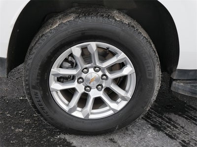 2025 Chevrolet Suburban LT