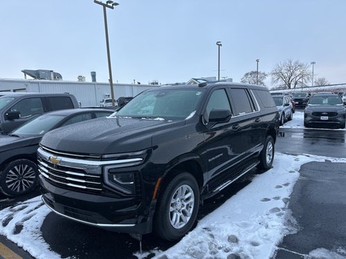 2025 Chevrolet Suburban LT
