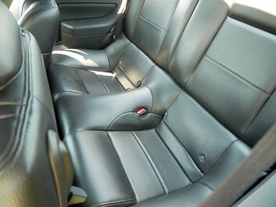 2005 Ford Mustang V6 Deluxe