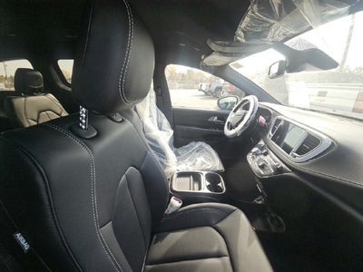 2027 Chrysler Pacifica Select 27L