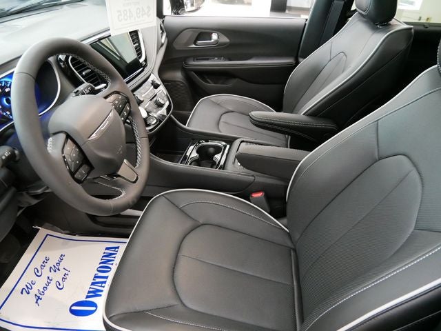 2027 Chrysler Pacifica Limited