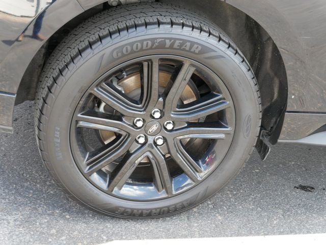 2021 Ford Edge ST Line