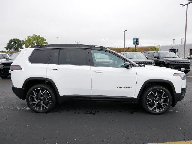 2026 Jeep Cherokee Overland