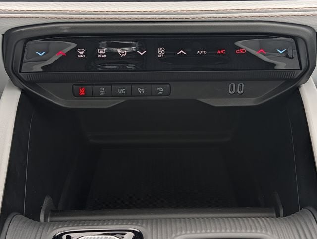 2026 Jeep Cherokee Overland