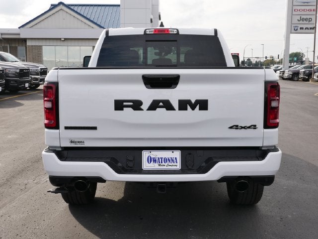 2026 RAM 1500 Big Horn/Lone Star Level 2 Equipment Group